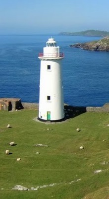 bere_island_lighthouse_beara_way.jpg